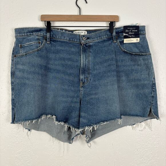 Abercrombie & Fitch Curve Love High Rise 4" Mom Short NWT Size 36/22 - Picture 1 of 5